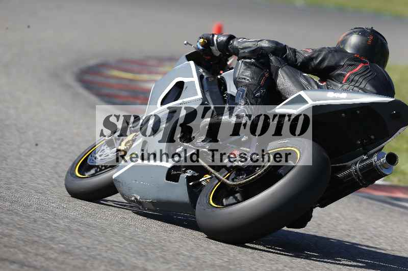 /43 08.08.2025 Discover the Bike ADR/Race 3 rot/91
